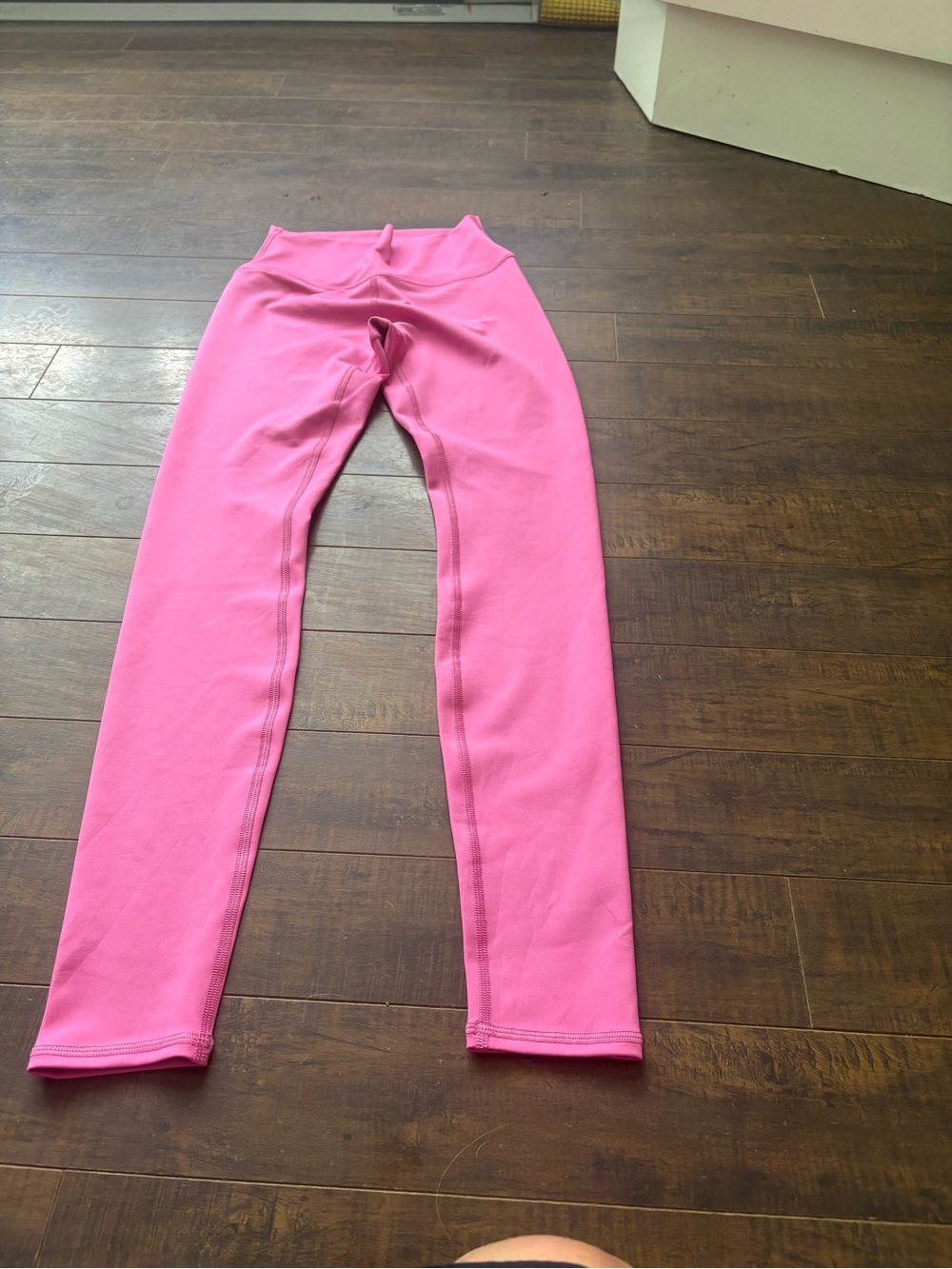 ALO high waisted Airlift pink leggings - Picture 13 of 13